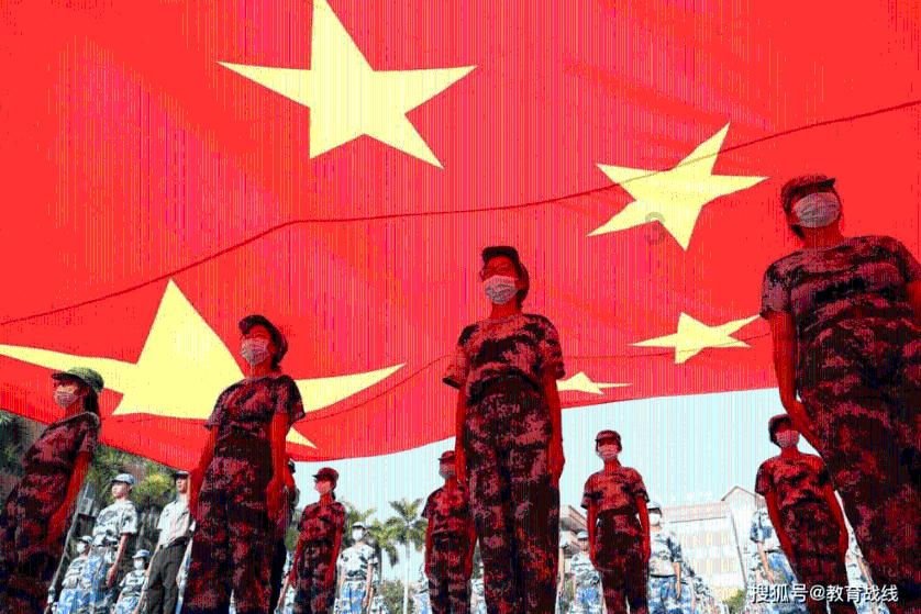 昭通高速路上一男子无证驾驶肇事，连叫两人“顶包”......